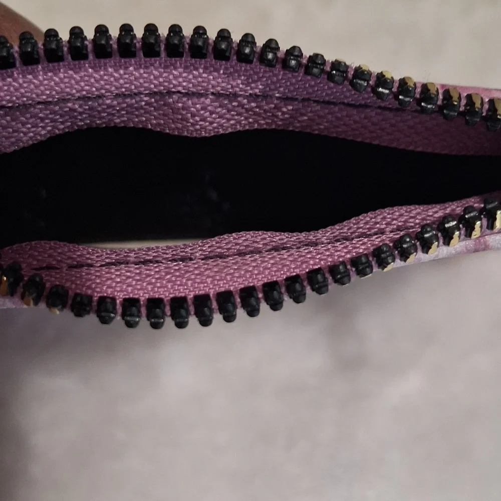 Key & Card Holder - Picture 4 of 6